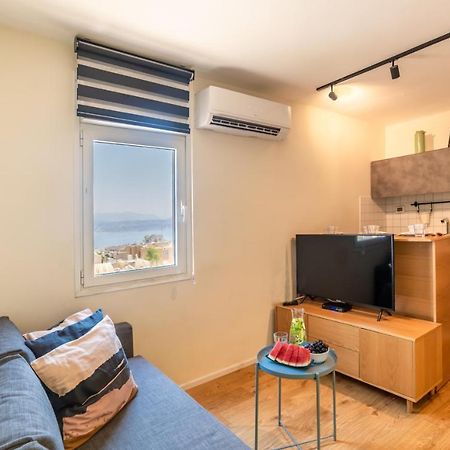 One Bedroom Apartment By Stay Eilat - Sheshet Hayamim Street Bagian luar foto