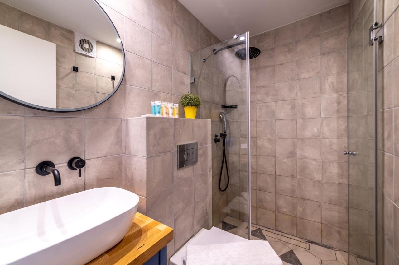 One Bedroom Apartment By Stay Eilat - Sheshet Hayamim Street Bagian luar foto