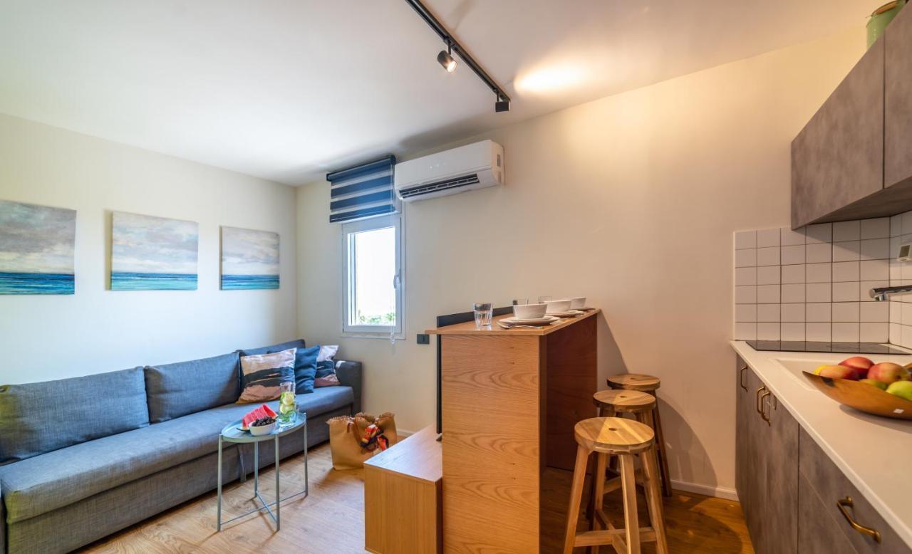 One Bedroom Apartment By Stay Eilat - Sheshet Hayamim Street Bagian luar foto